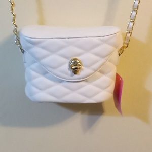 Betsey Johnson Valentine's Day 💀 Crossbody Bag. New CLEARANCE! FINAL PRICE!